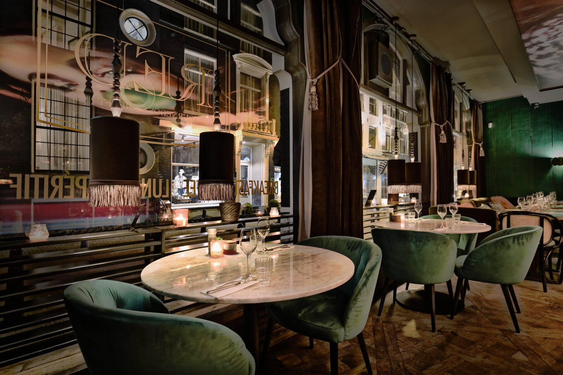 Featured image for “Restaurant Red”